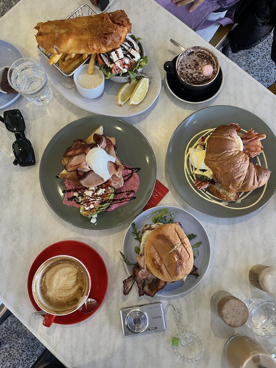 Dockside Cafe Photo 3