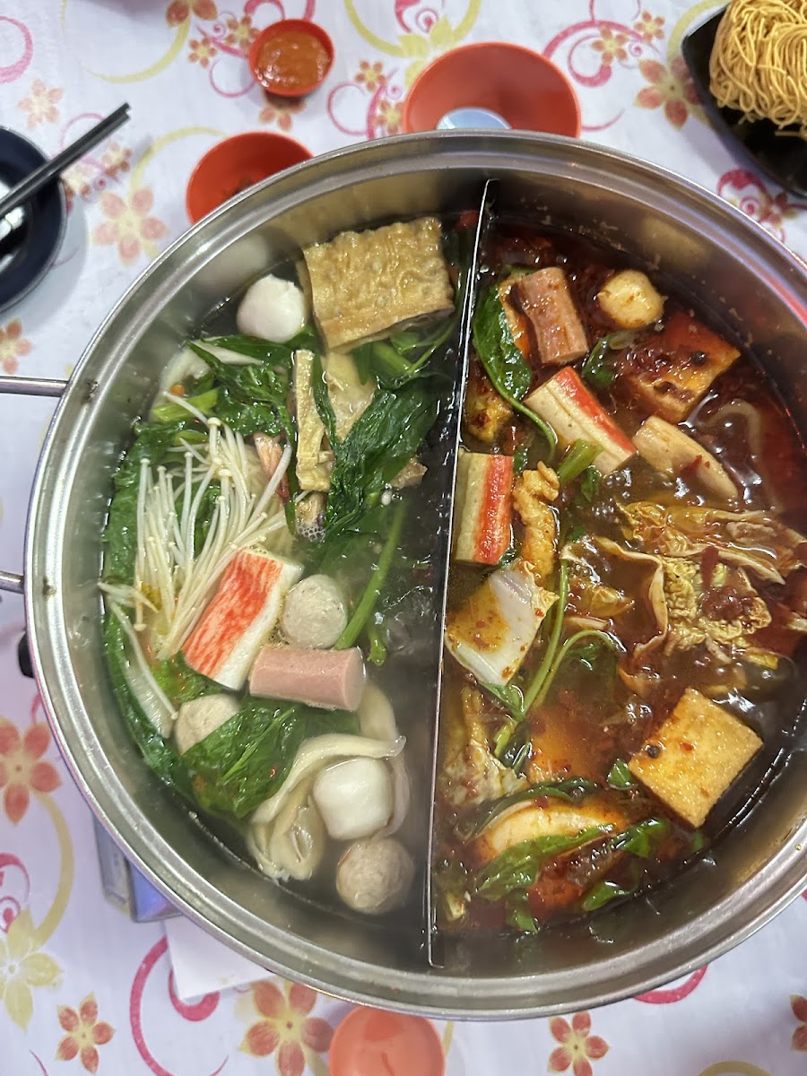 TAI SOON STEAMBOAT Photo 2