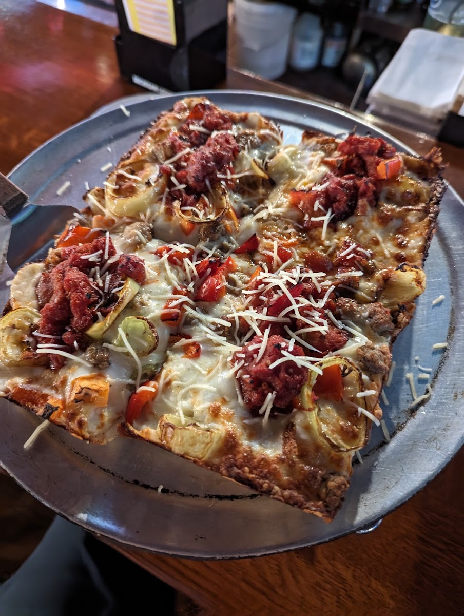 Shield's Restaurant Bar Pizzeria Photo 5