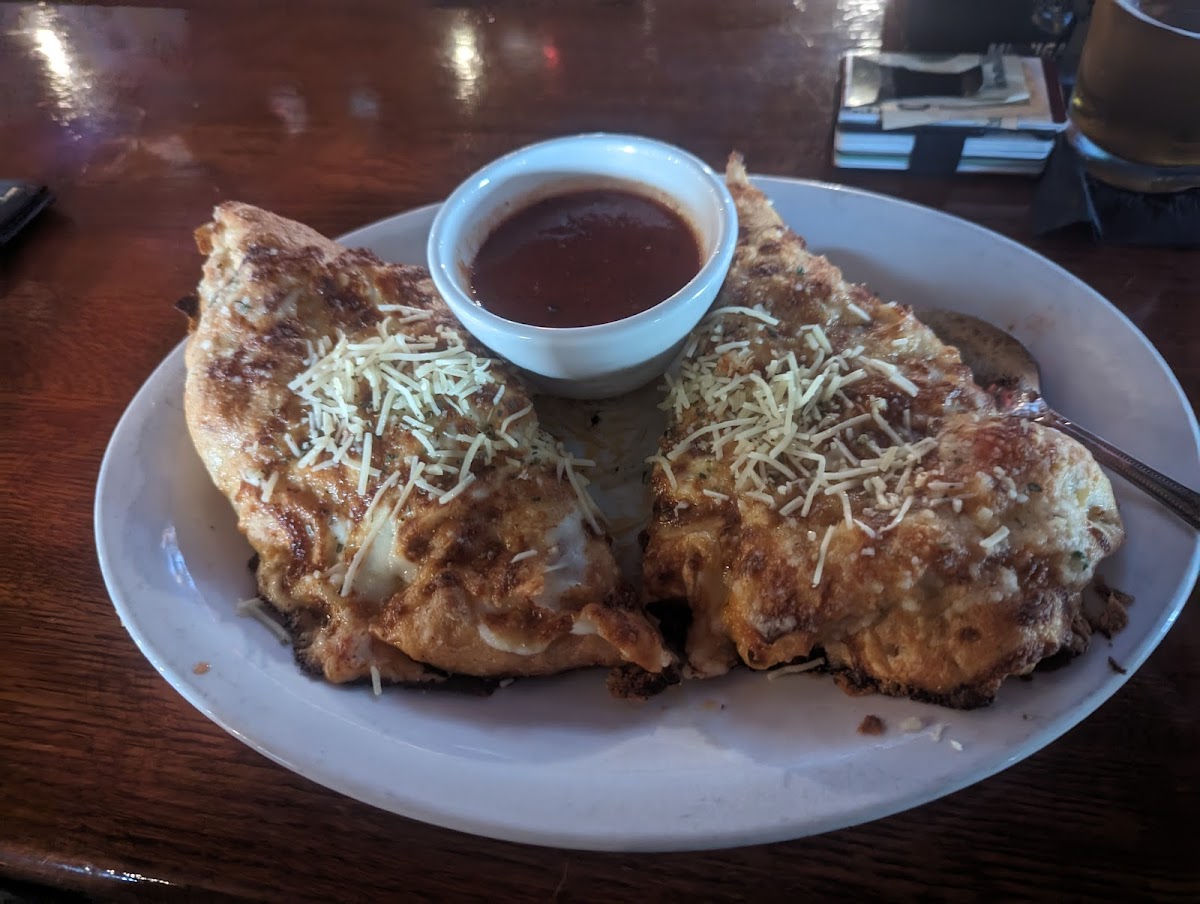 Shield's Restaurant Bar Pizzeria Photo 6