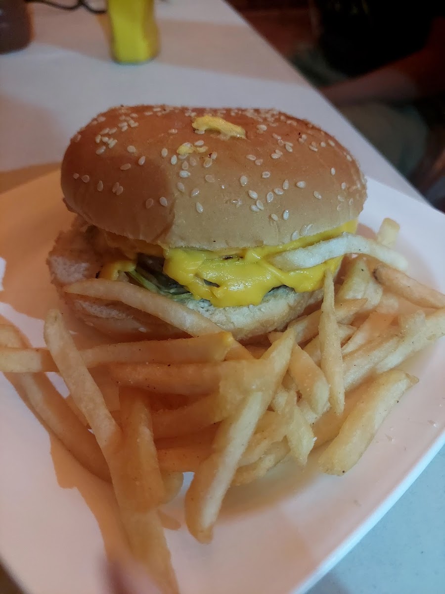 HAMBURGUESAS CHUY Photo 2