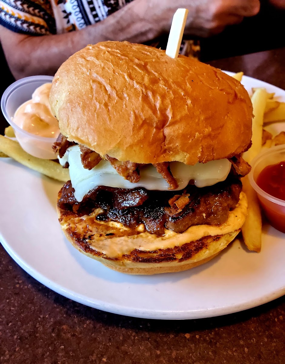 Highstrike Grill Photo 7