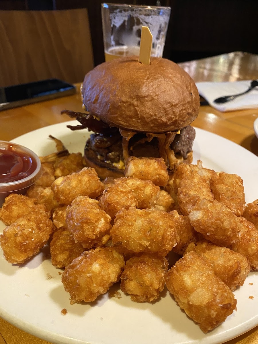 Highstrike Grill Photo 2