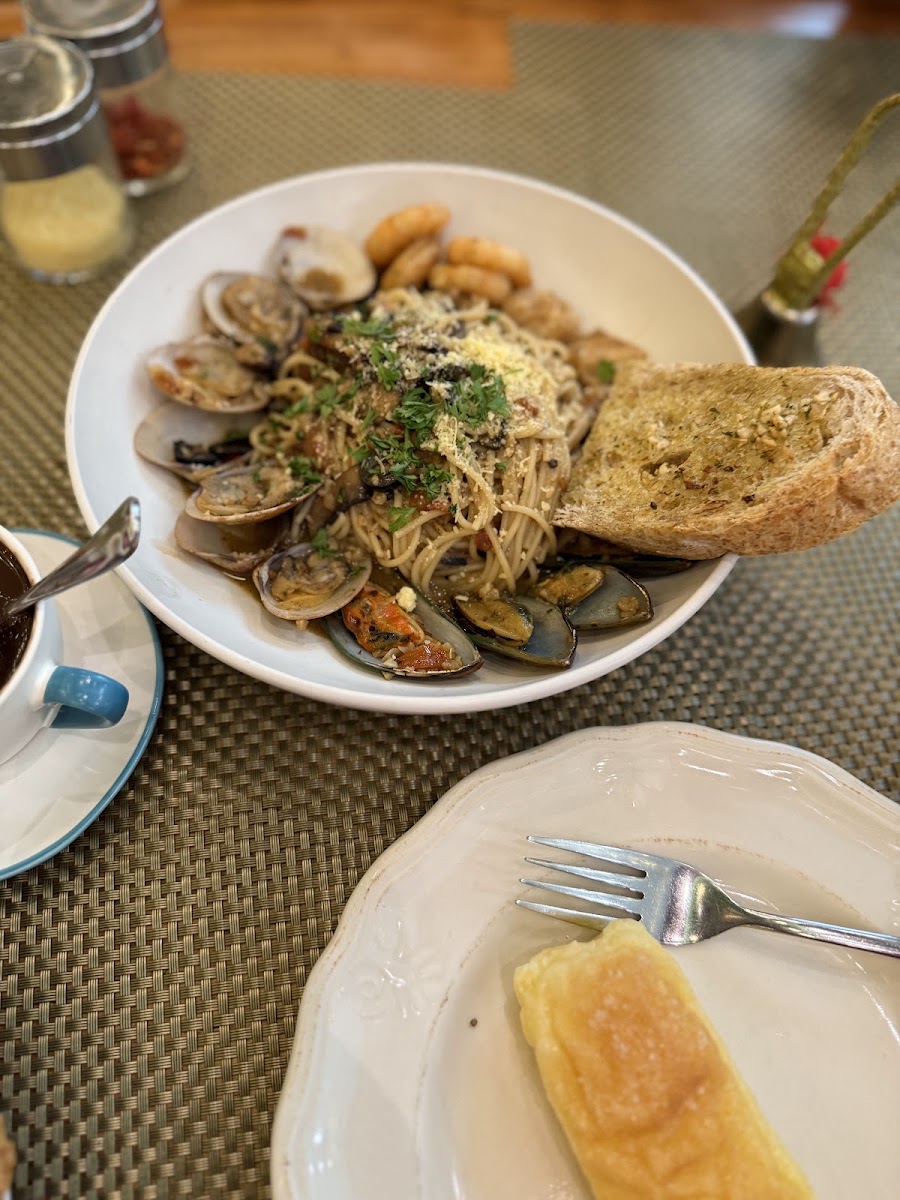 Cafe Mary Grace - Mall Of Asia Photo 3