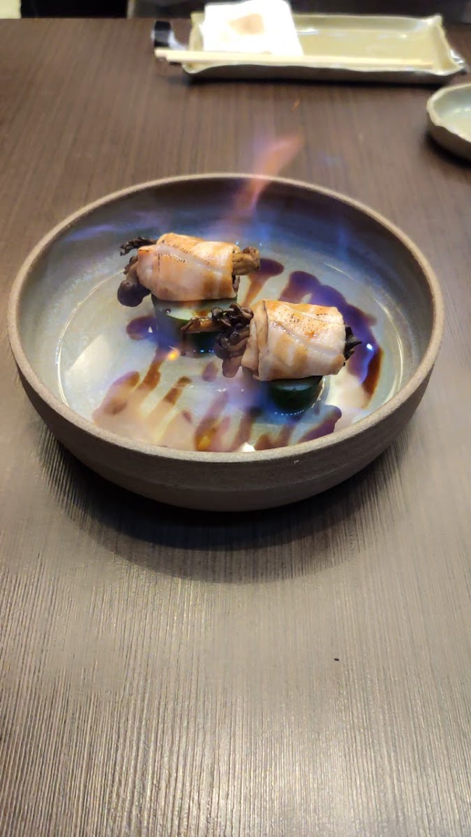 Mochi Sushi Lounge Photo 2