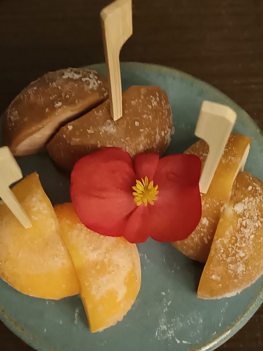 Mochi Sushi Lounge Photo 2