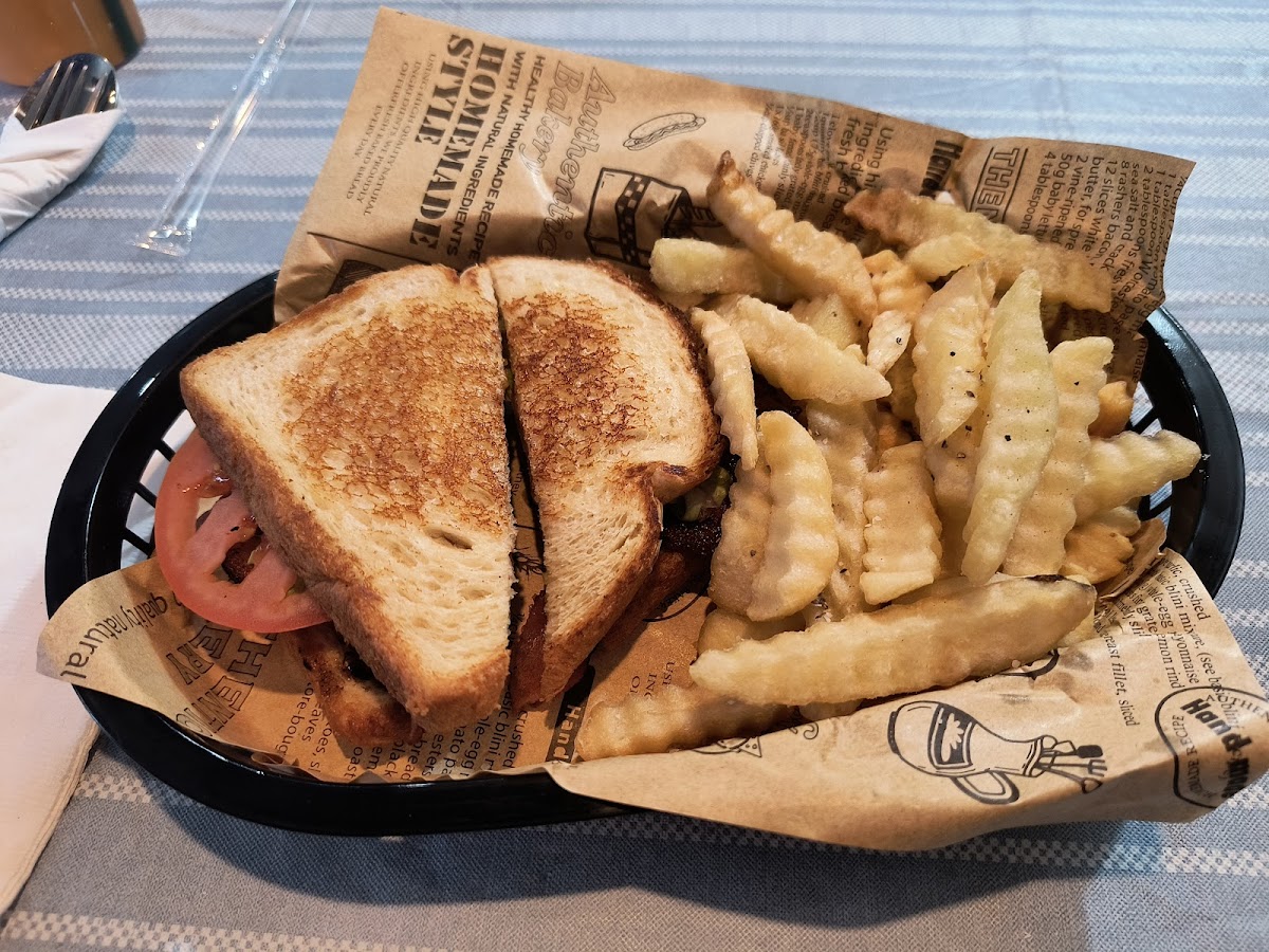 A & B Simple EATERY