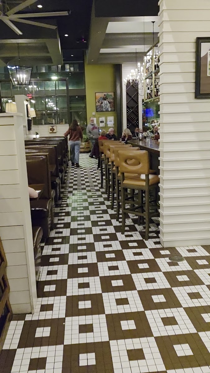 Honeywood Restaurant Photo 2