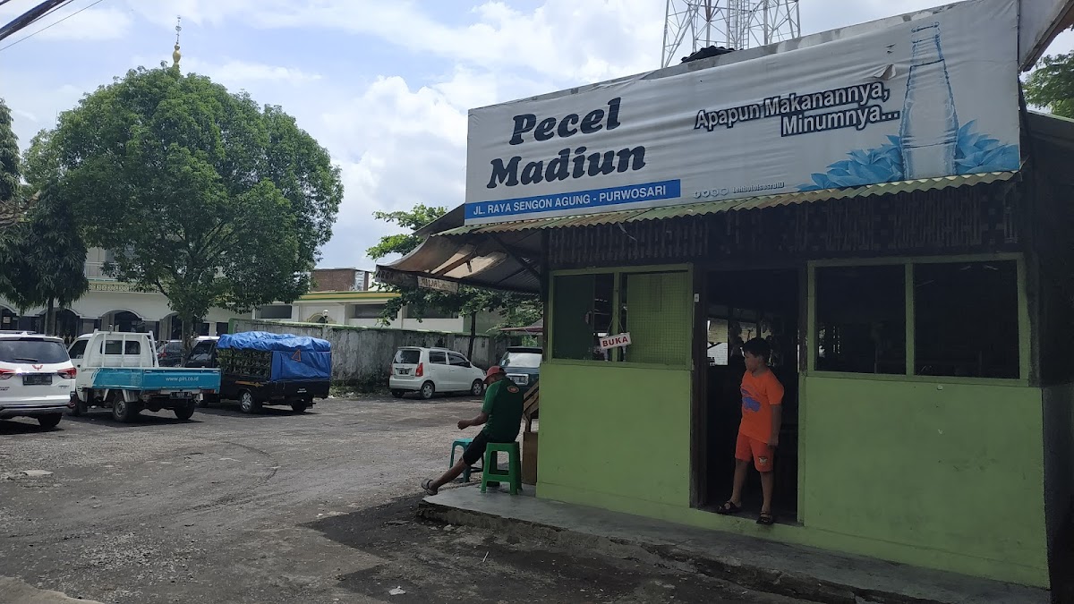 Warung Pecel Madiun BSK