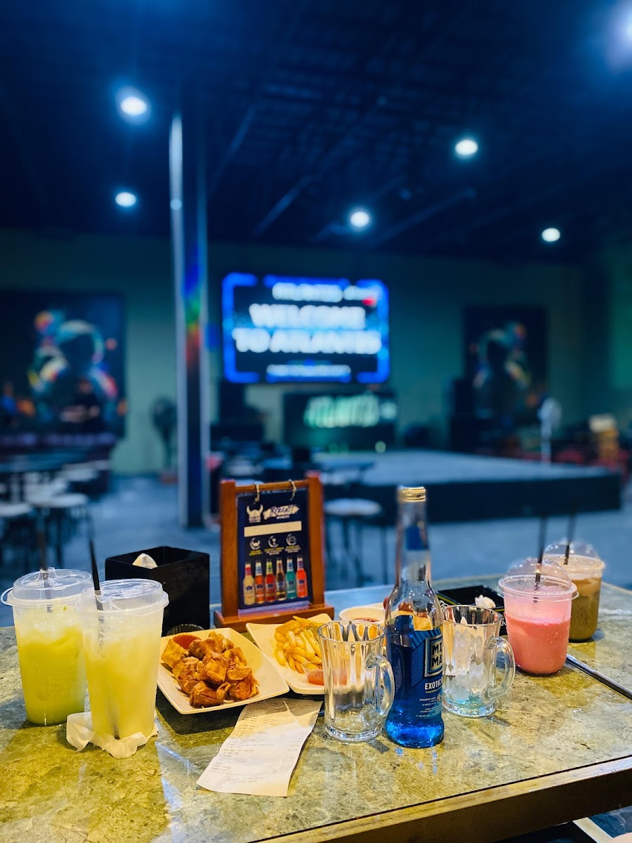 ATLANTIS cafe Photo 3