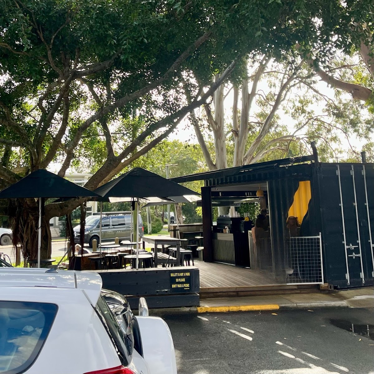 Bullitt Espresso Van Photo 3