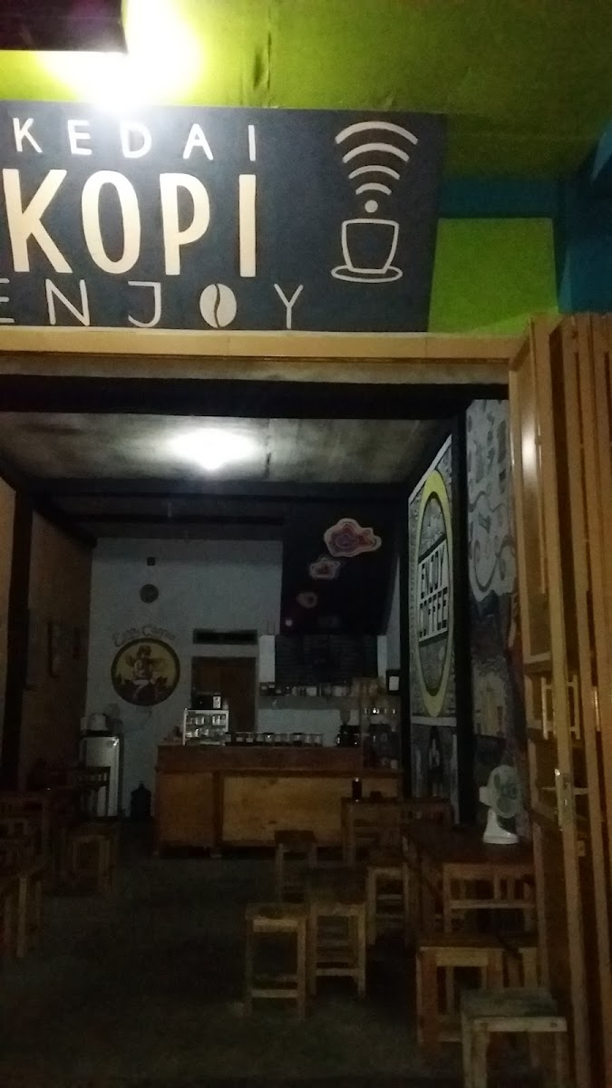 Kedai enjoy coffee