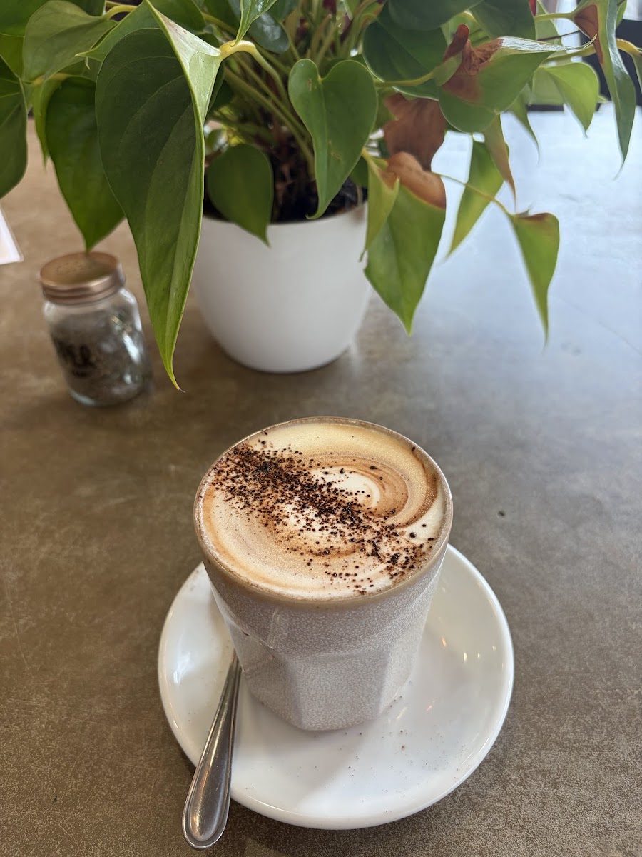 Eme's Cafe Photo 1