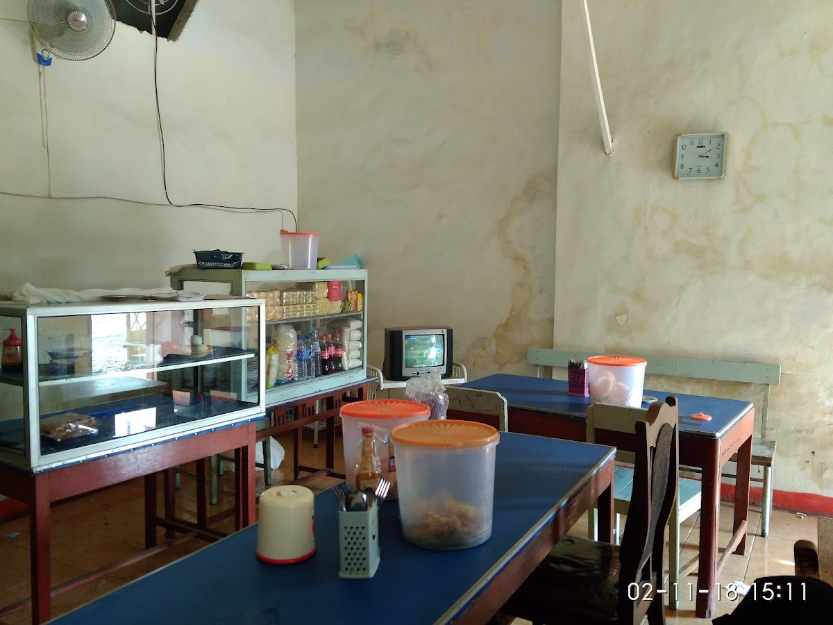 Warung Makan Mbak Sari Photo 7