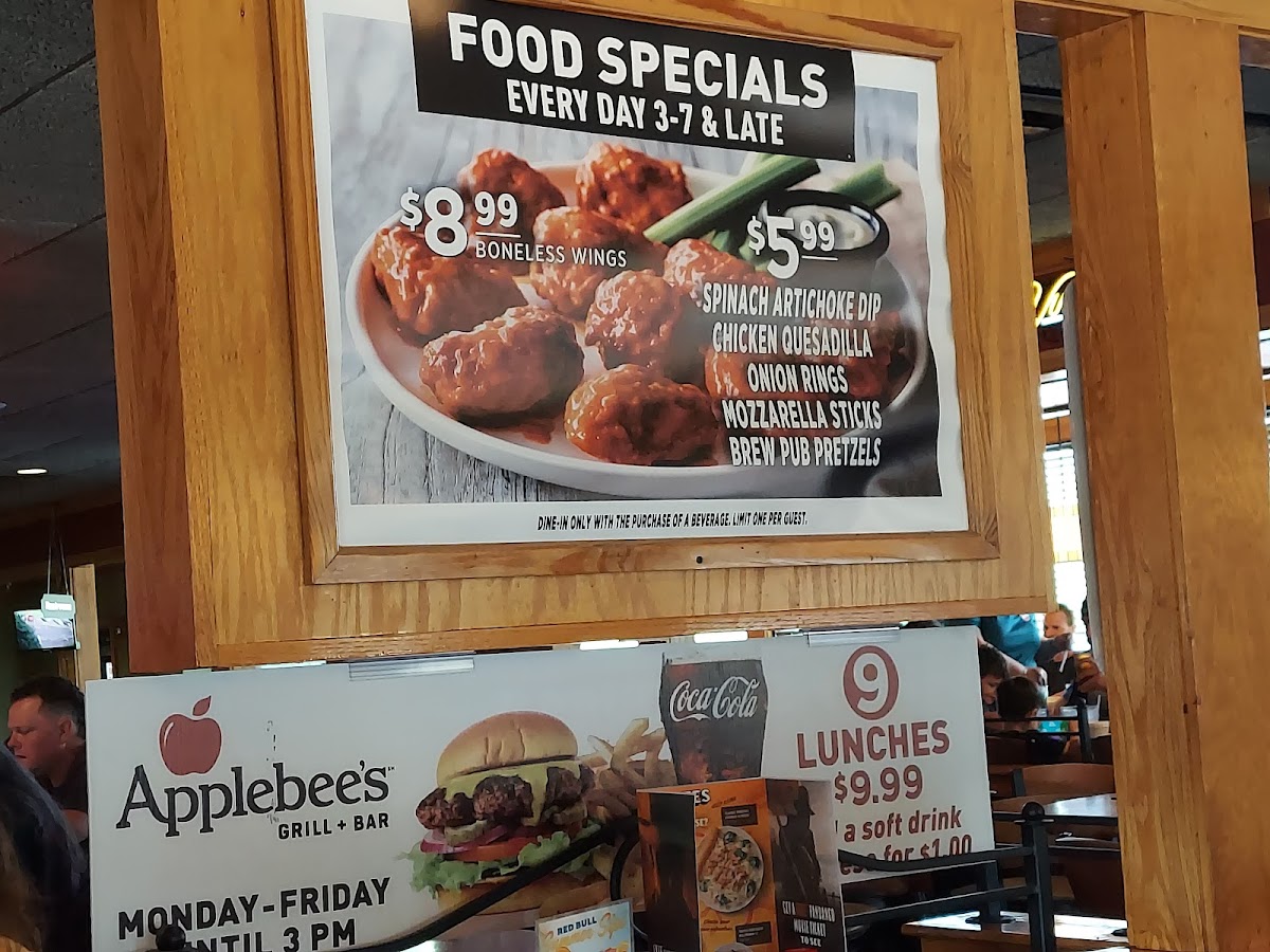 Applebee's Grill + Bar Photo 6