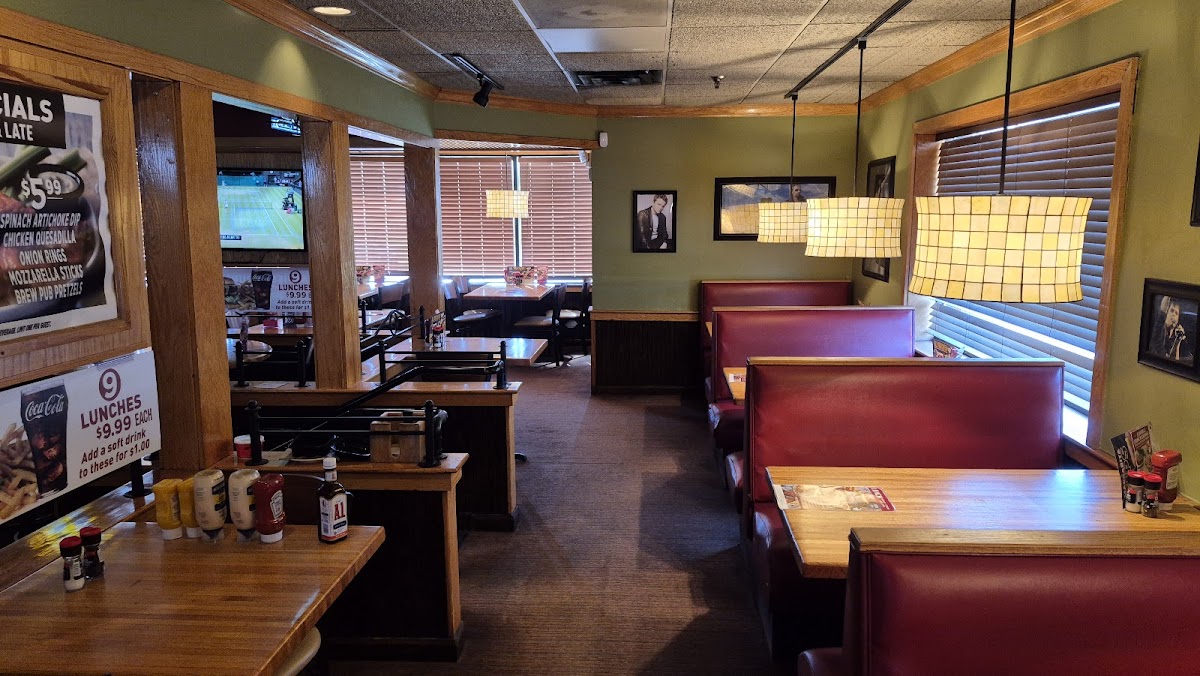 Applebee's Grill + Bar Photo 3