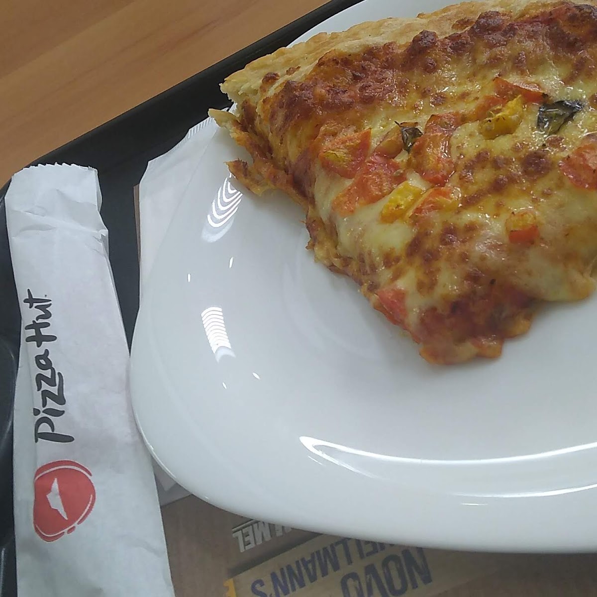 Pizza Hut Photo 5