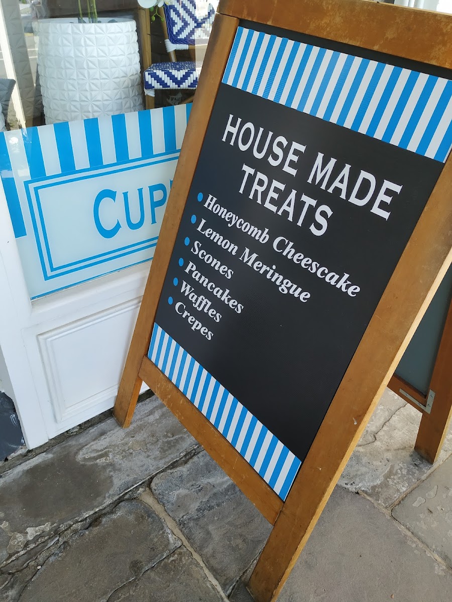 Cupz N' Crepes Photo 8