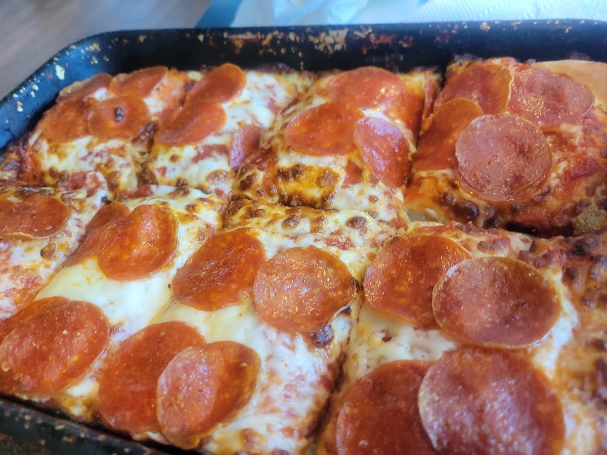 Pizza Hut Photo 3