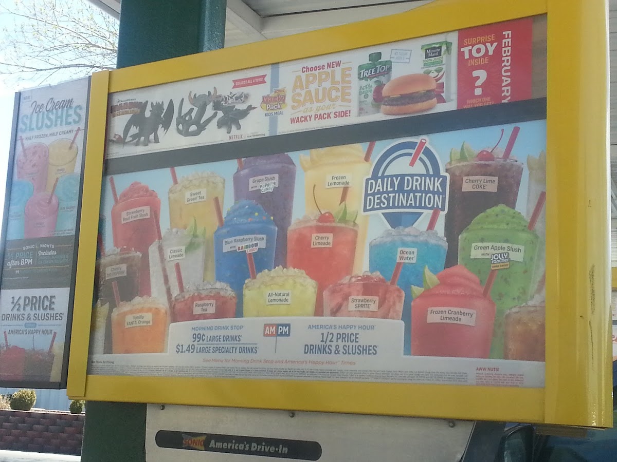 Sonic Drive-In Photo 6