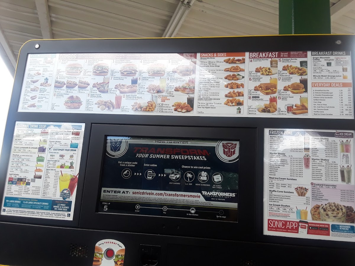 Sonic Drive-In Photo 9