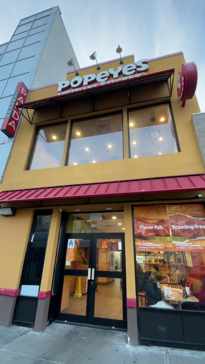 Popeyes Louisiana Kitchen Photo 2