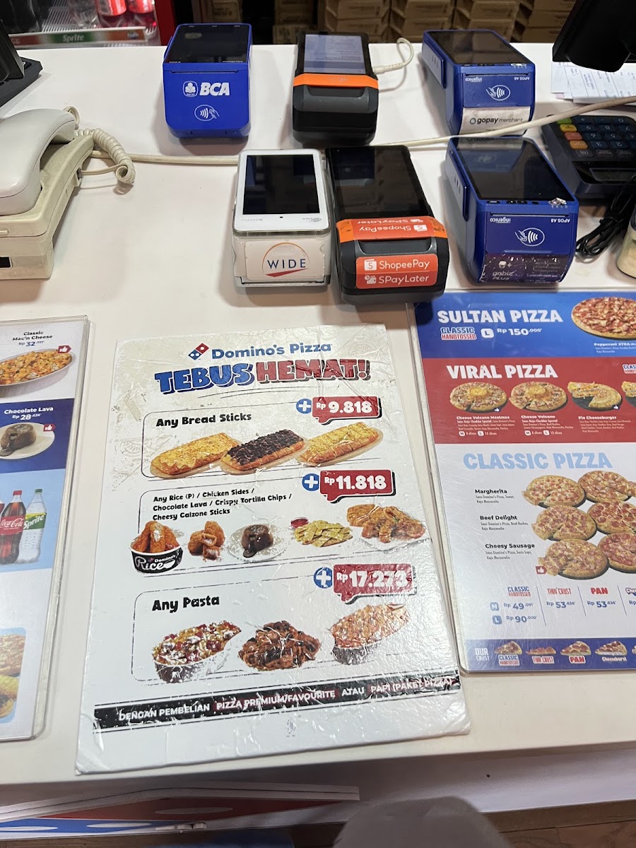 Domino's Pizza Photo 9