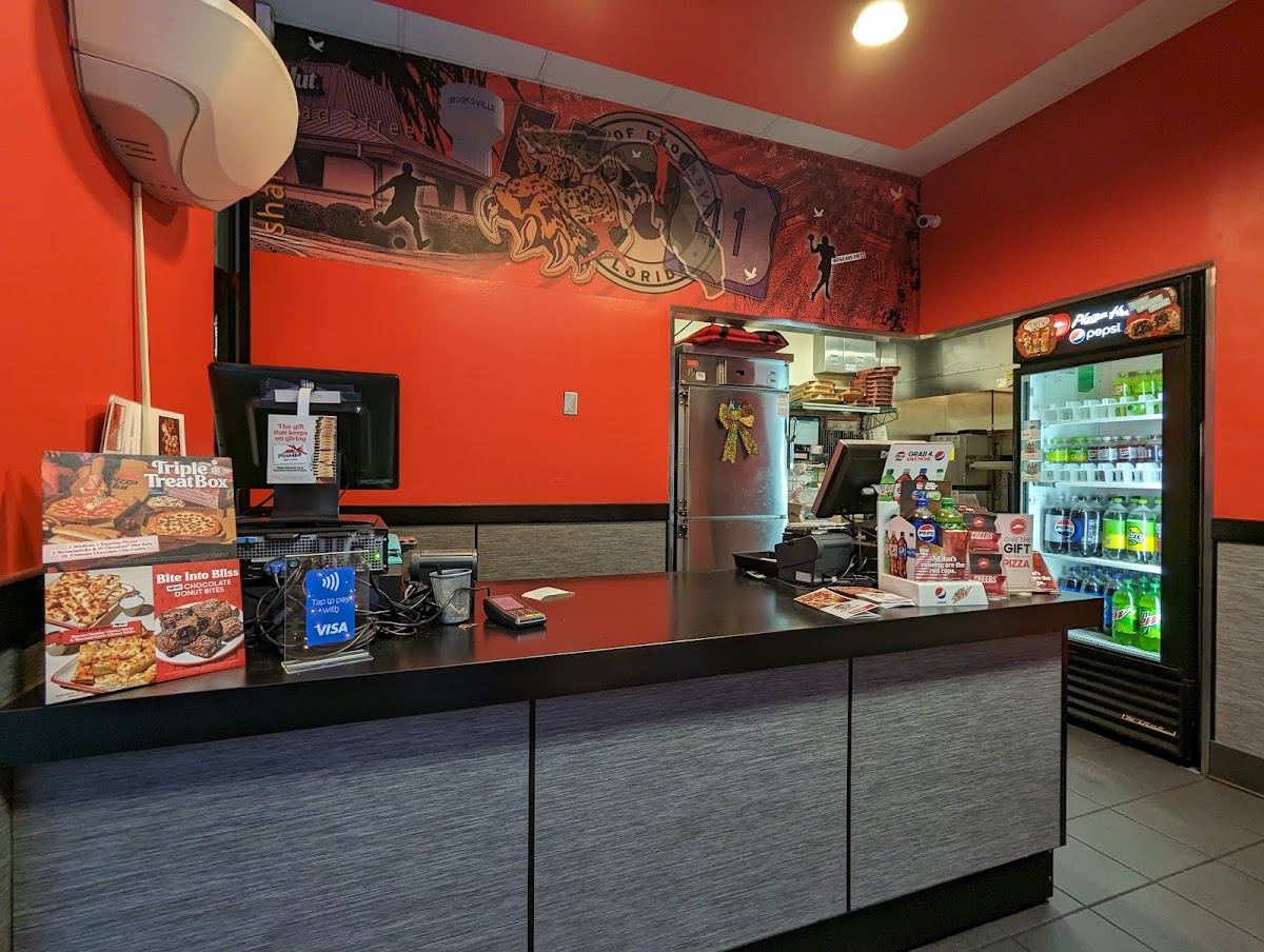 Pizza Hut Photo 1