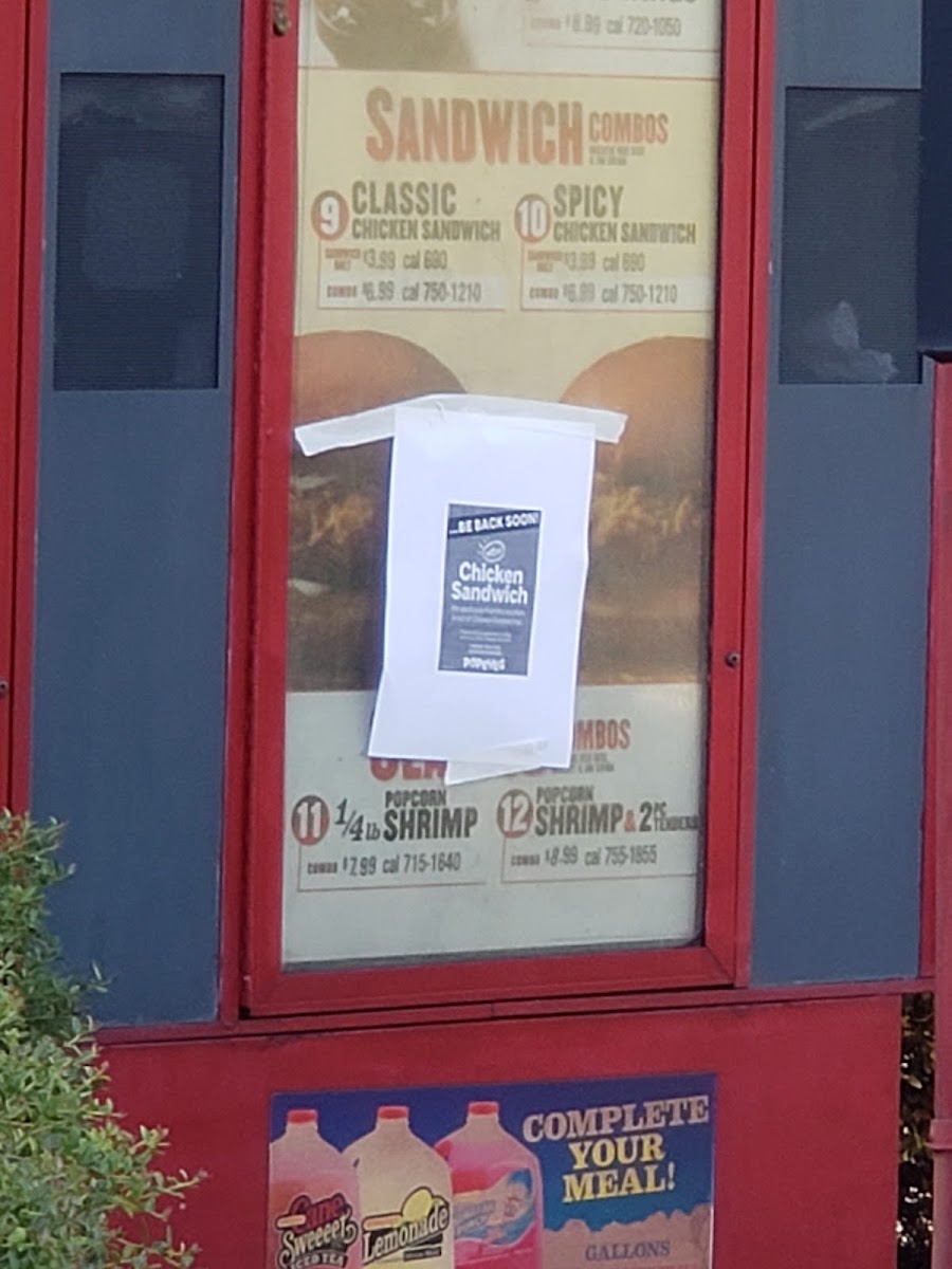 Popeyes Louisiana Kitchen Photo 8