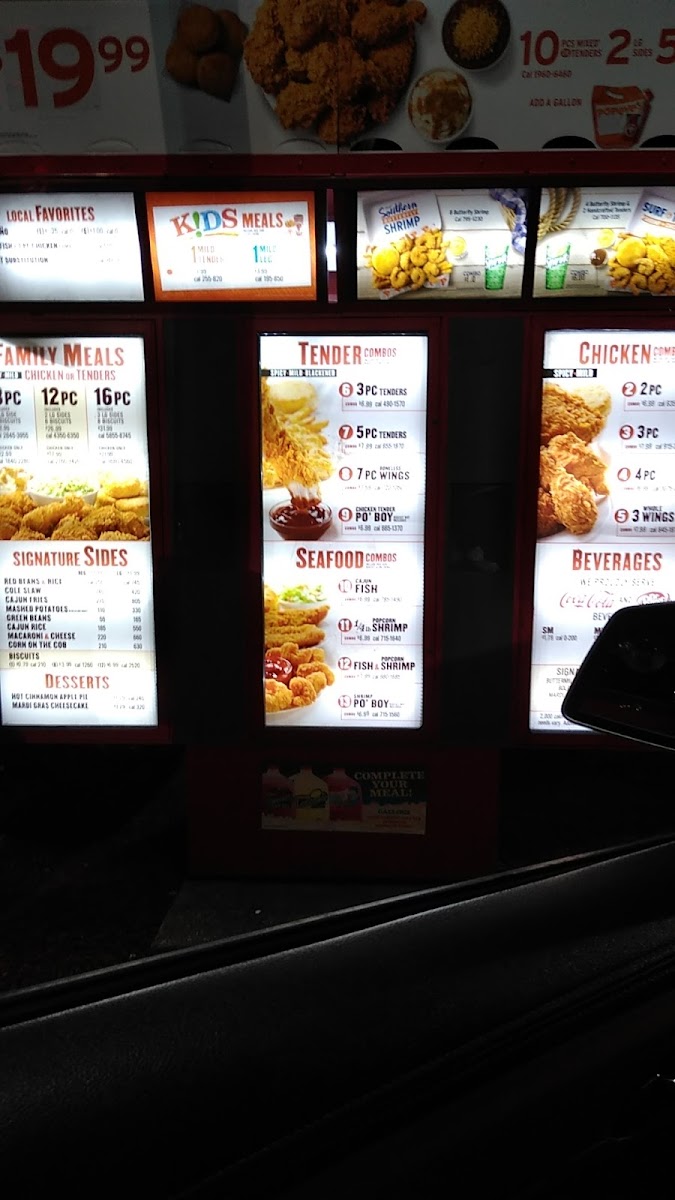 Popeyes Louisiana Kitchen Photo 9