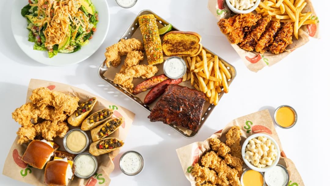 Chili's Grill & Bar Photo 3