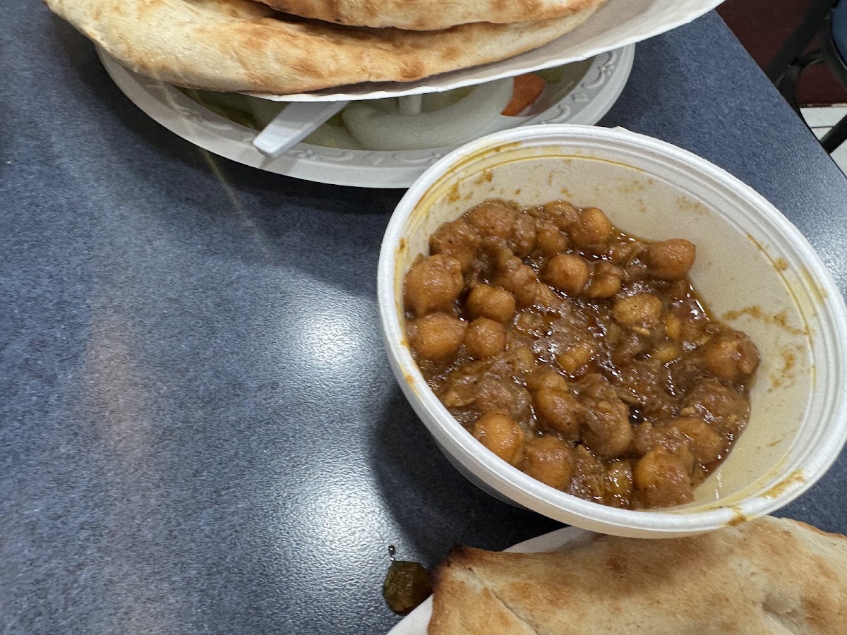 Ravi Kabob House Photo 5