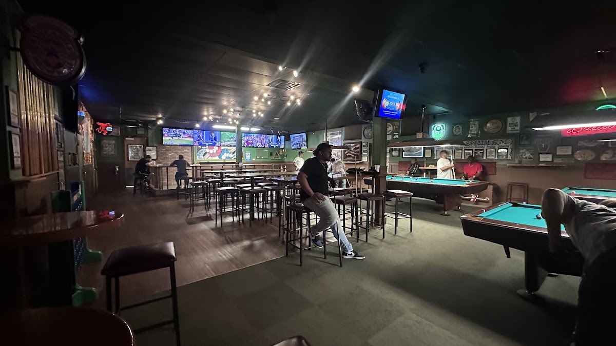 Jake's Pub & Billiards