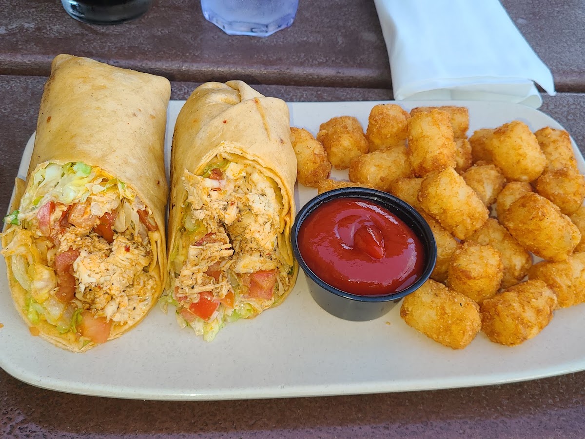 Jake's Pub & Billiards Photo 3