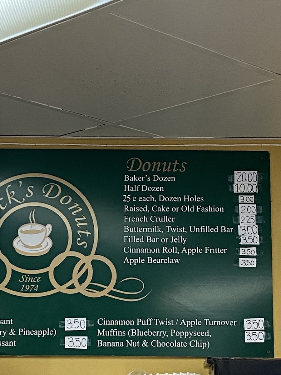 Chuck's Donuts Photo 5