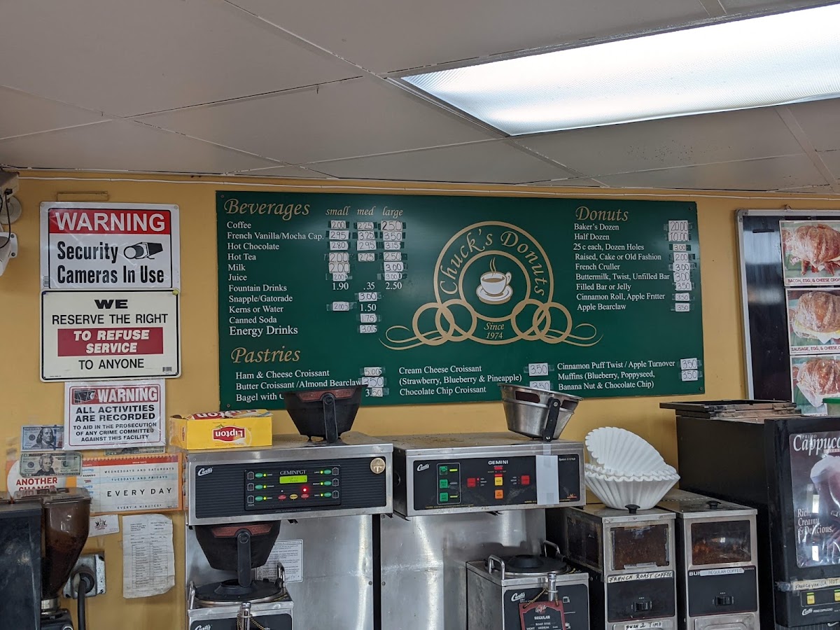 Chuck's Donuts Photo 6