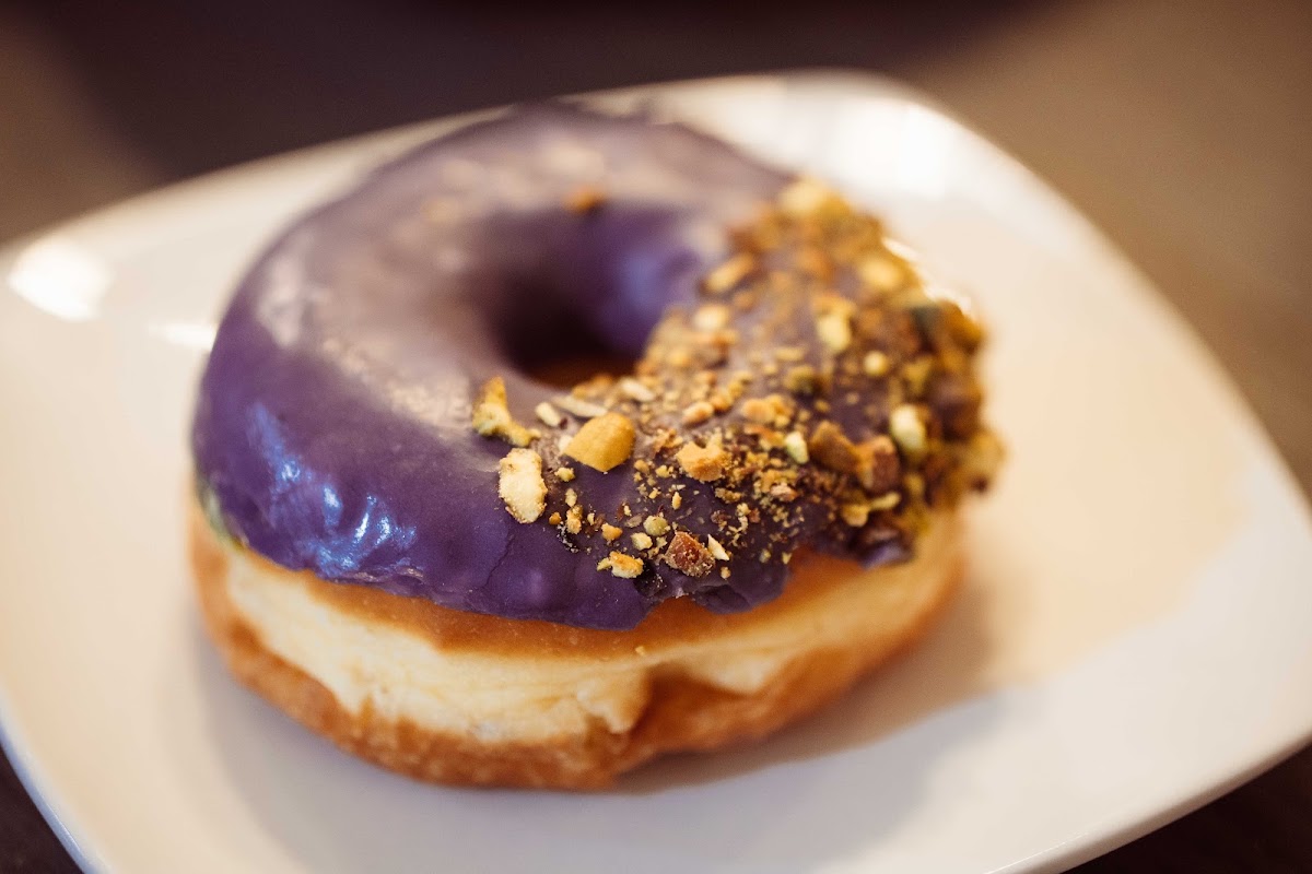 Chuck's Donuts Photo 5
