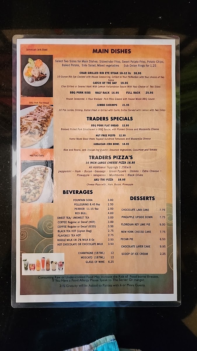 Traders Restaurant & Tiki Lounge Photo 7