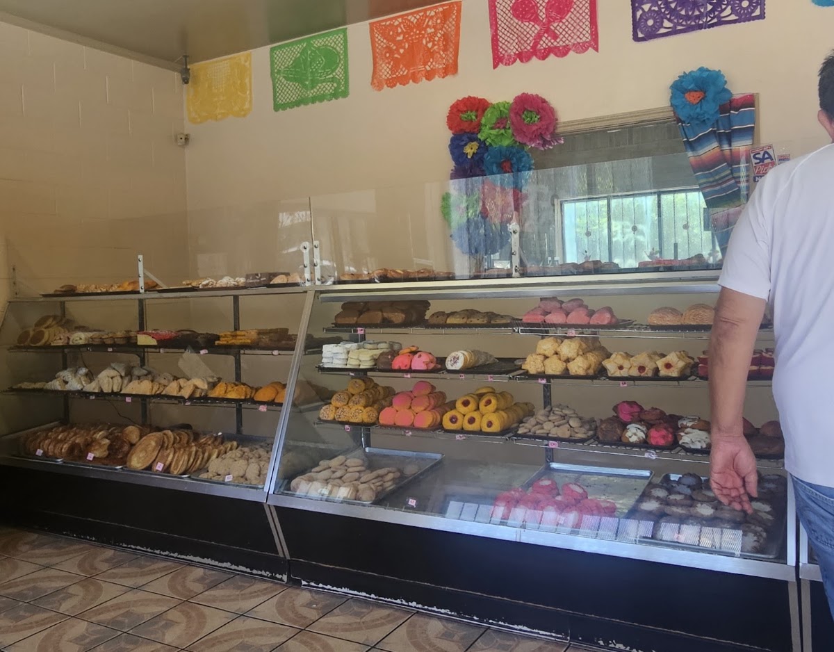 Mario's Bakery Photo 2