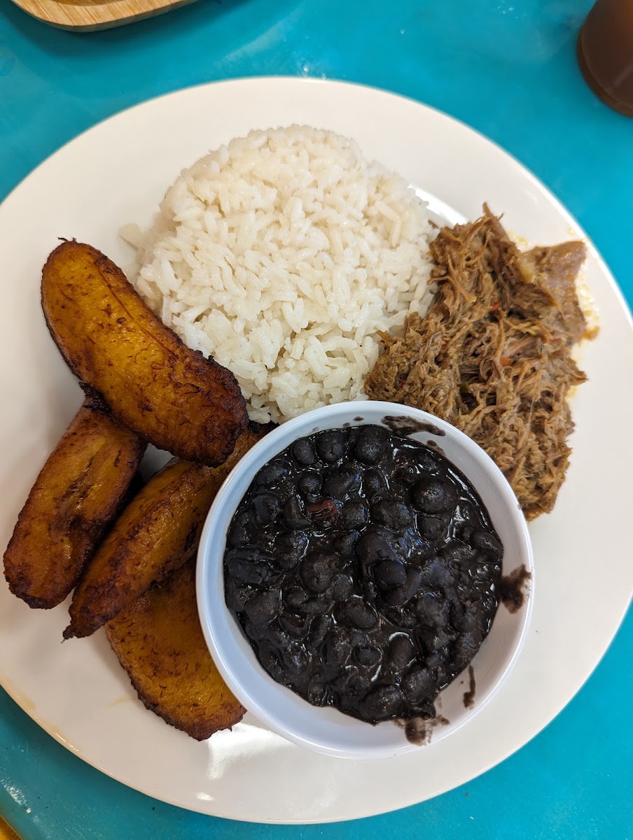 Mi Llano Grill Carne En Vara Photo 7