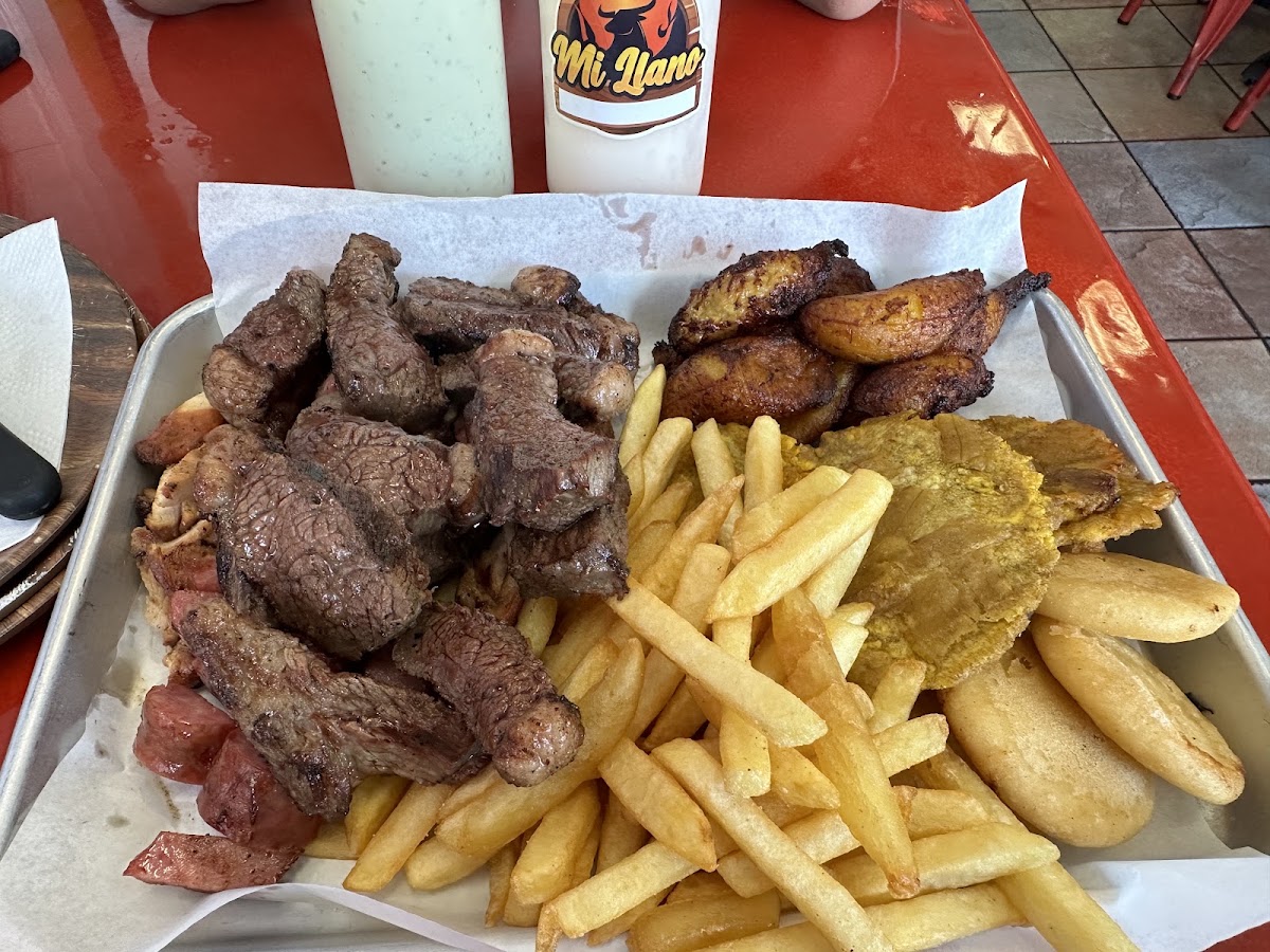Mi Llano Grill Carne En Vara Photo 5