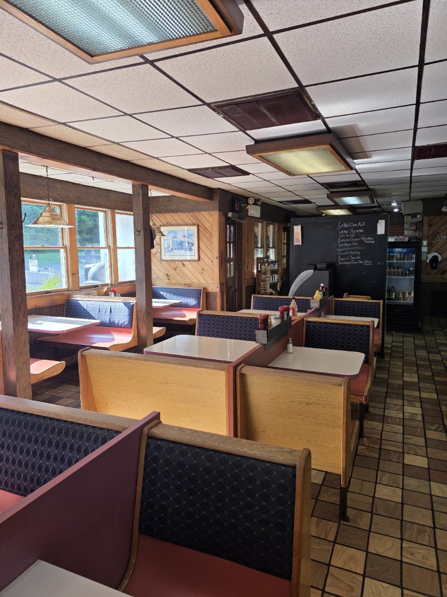 D & H Penn Can Restaurant Photo 1