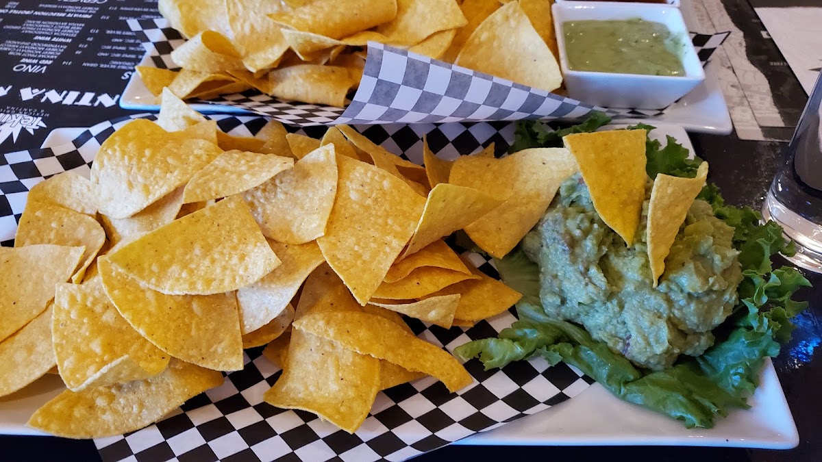 Tekila Mexican Grill & Cantina Photo 5