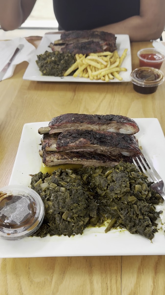 Roland's Jamaica Chicken Photo 5