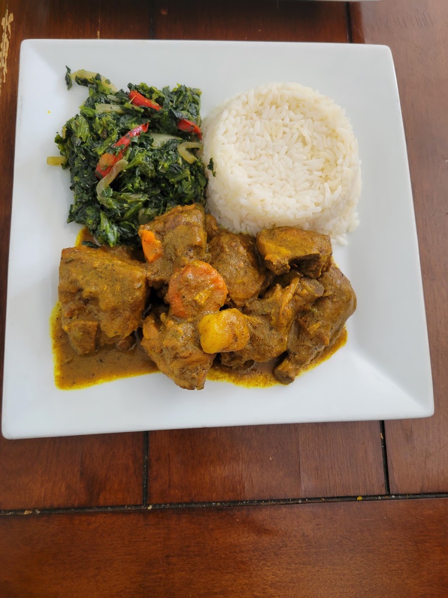 Roland's Jamaica Chicken Photo 6