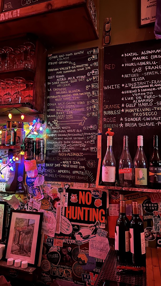 Earl's Beer and Cheese Photo 2