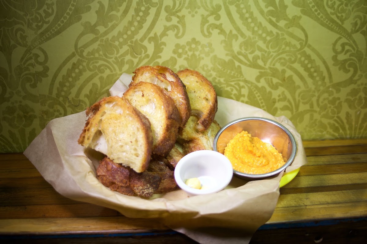 Earl's Beer and Cheese Photo 2