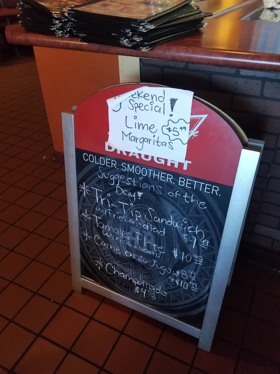 Jalisco's Bar And Grill Photo 8