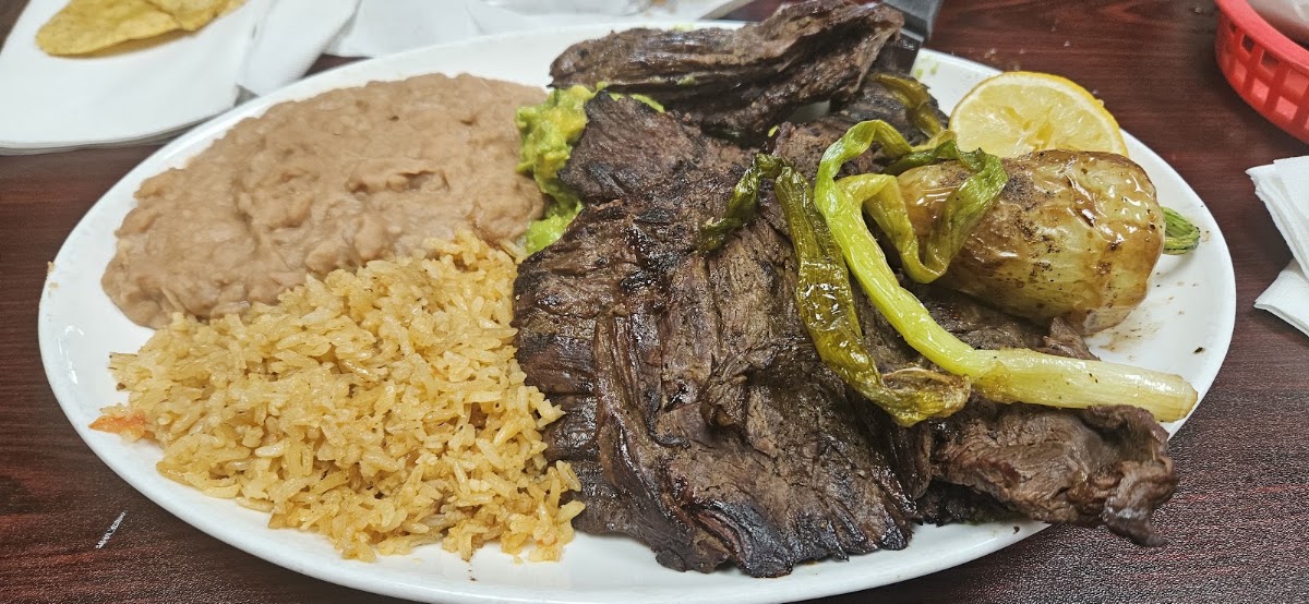 Jalisco's Bar And Grill Photo 2