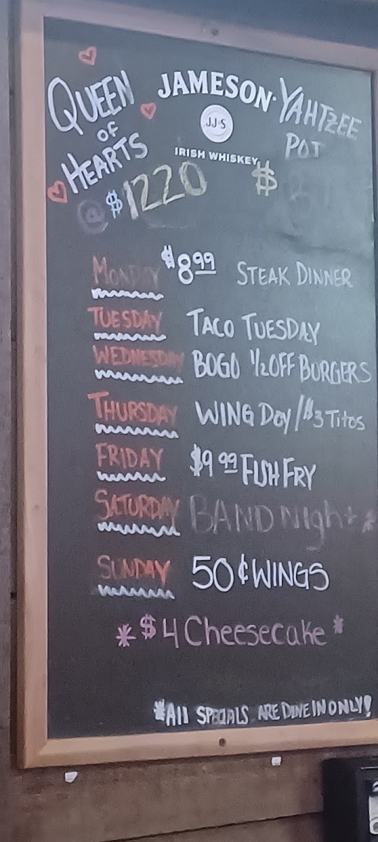 Pearl Road Tavern & Eatery Photo 10